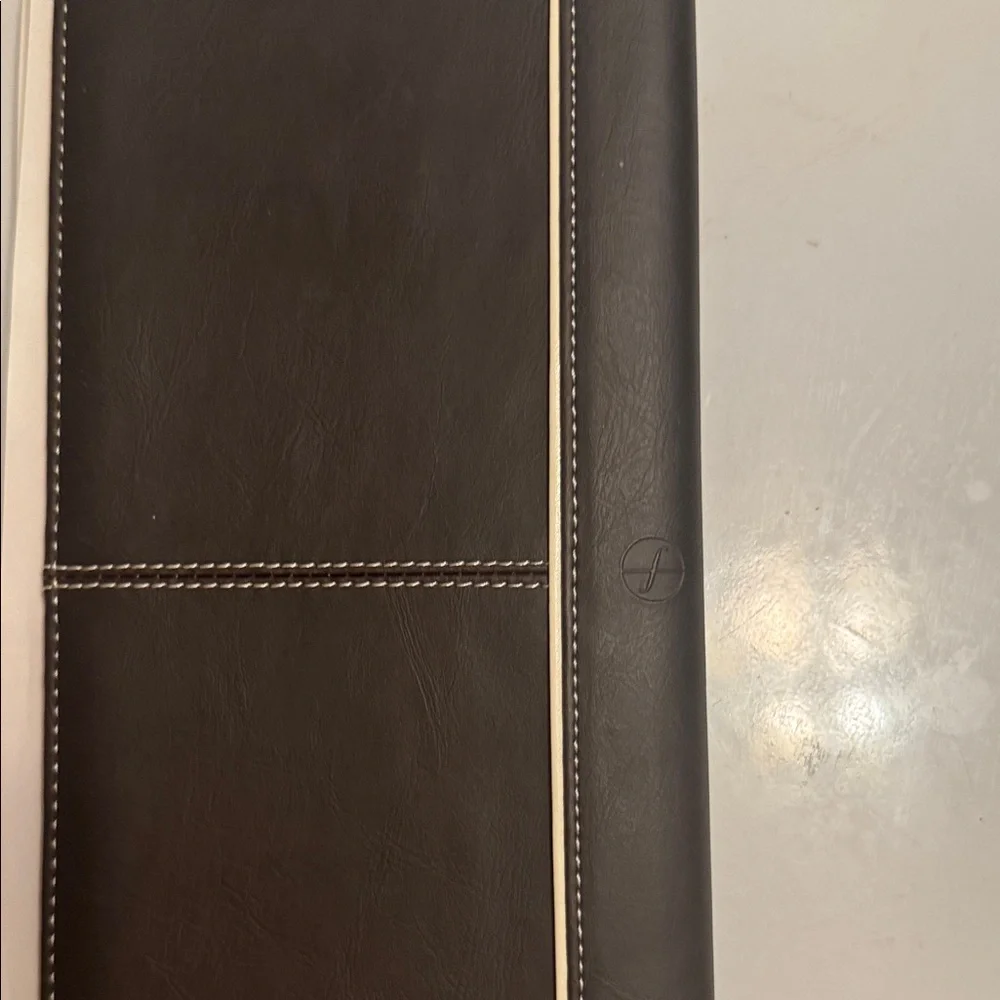 Foray Business Cardfolio Business Card Holder Brown